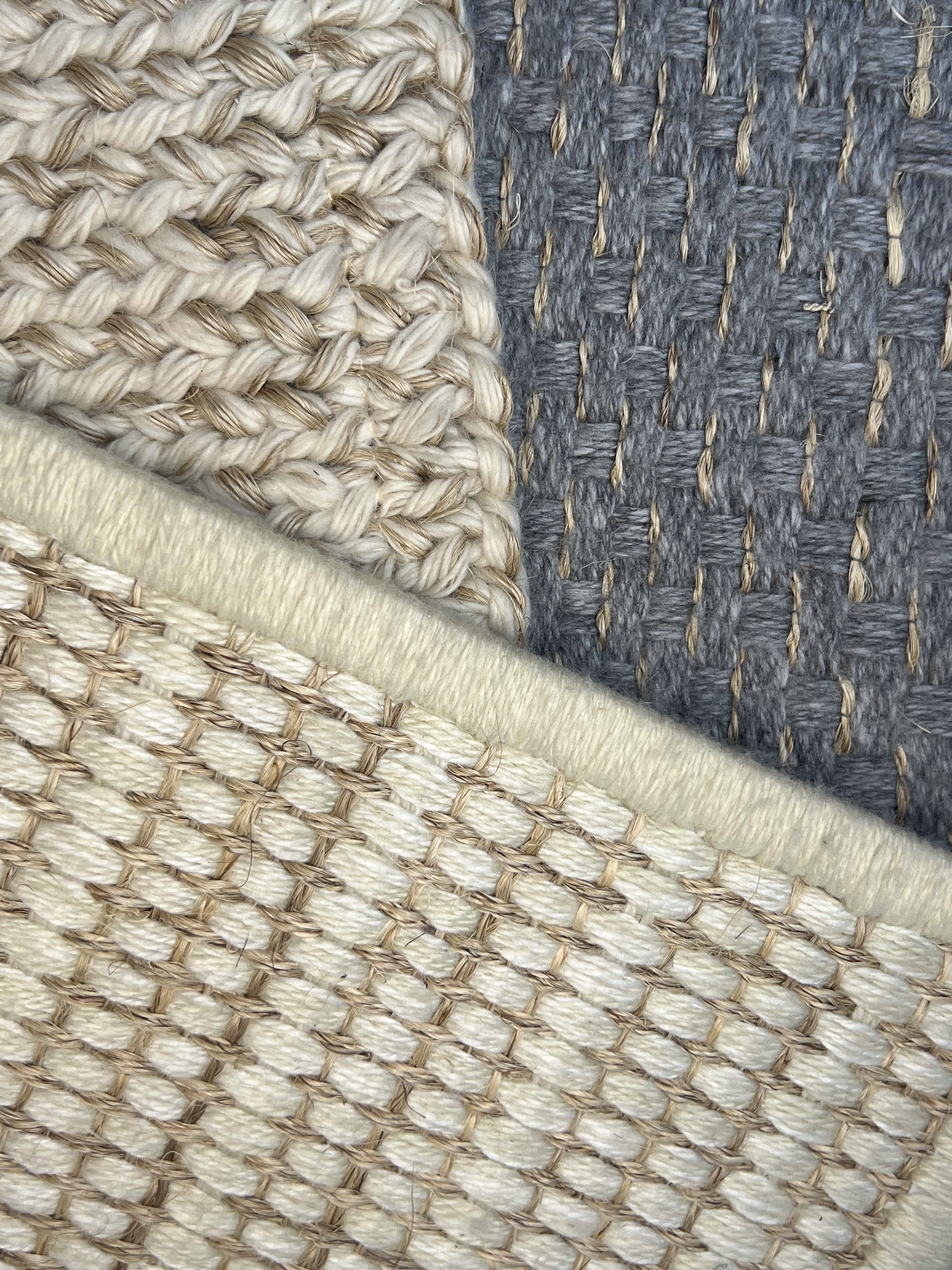 Ivory and Grey-blue Two-tone Bordered Weave Area Rug